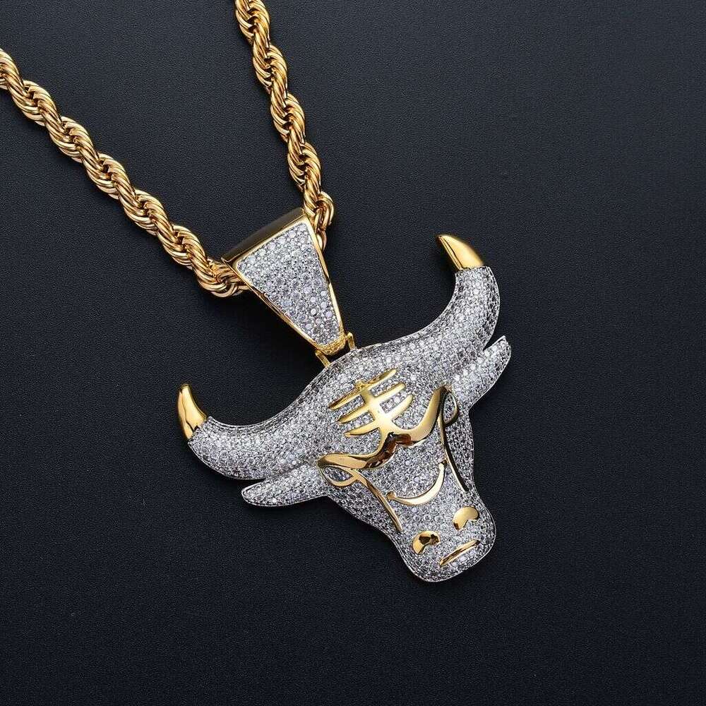 American Hip-Hop Bull Head Niche Light Luxury Fashion Pendant, Copper Inlaid With Zircon, Personalized High-End Design Men's Necklace