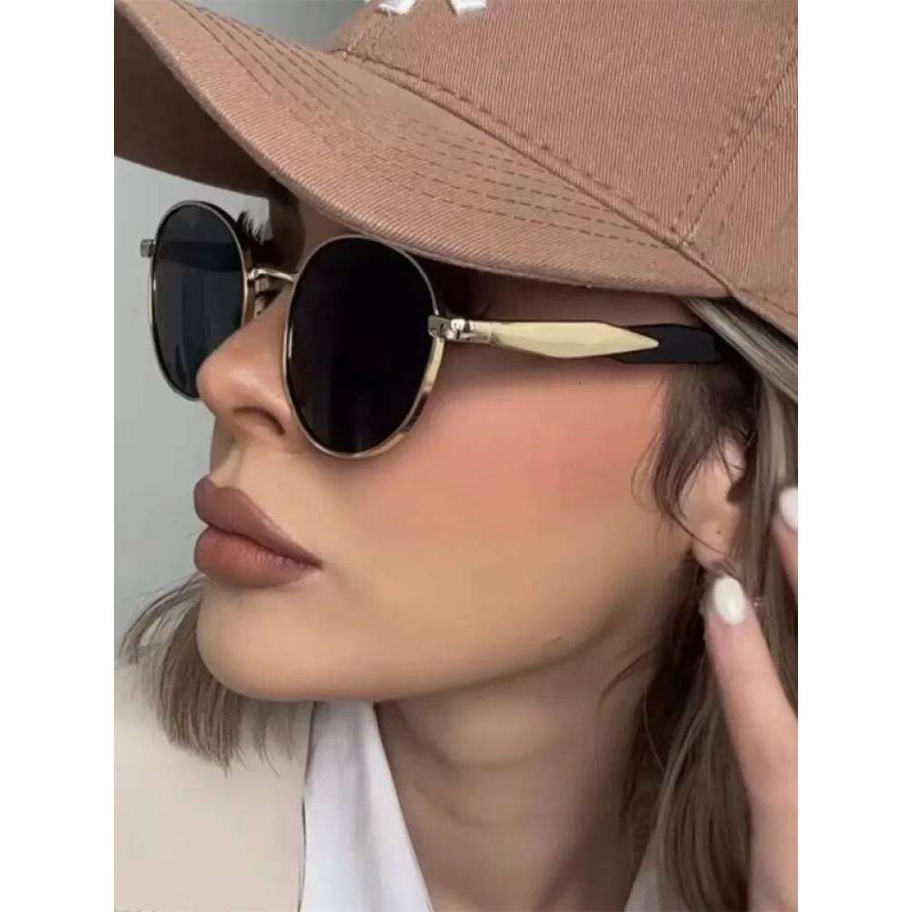 Vintage Round Metal Sunglasses Women New Fashion Retro Sun Glasses Female Brand Designer Ins Trendy Eyewear Male UV400 26Y0330