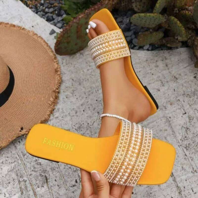 Pearl Decorated Round Headed Flat Bottom Women's Slippers 2025 Summer Casual Simple Versatile Open Toe Comfortable Sandals