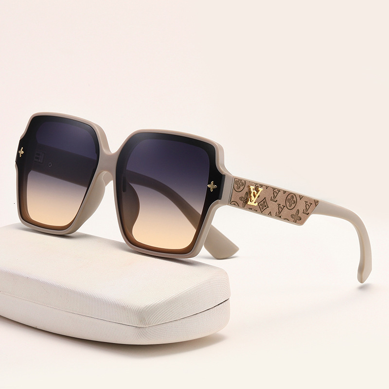 Luxury Brand Designer Sunglasses 2026 New Fashion Square Frame Sunglasses For Women, Style, Light Luxury, UV Protection, Large Frame, Versatile Glasse
