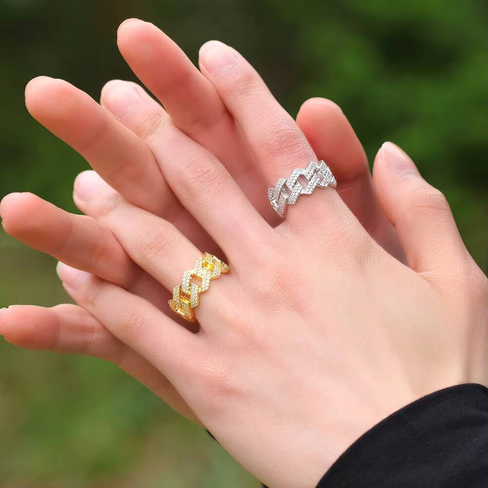 Mens Luxury Gold Silver HipHop Diamond Ring with Round Cuban Link Chain Band Featuring Iced Out VVS Moissaniteia Stone Design Jewelry