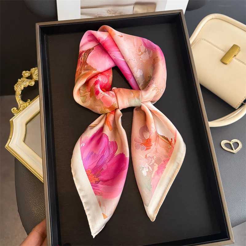 2026 New Floral Print Silk Square Scarf Wen scarf Soft Kerchief Scarves Hijab Fem All Seasons Decoration Neck Tie X260328