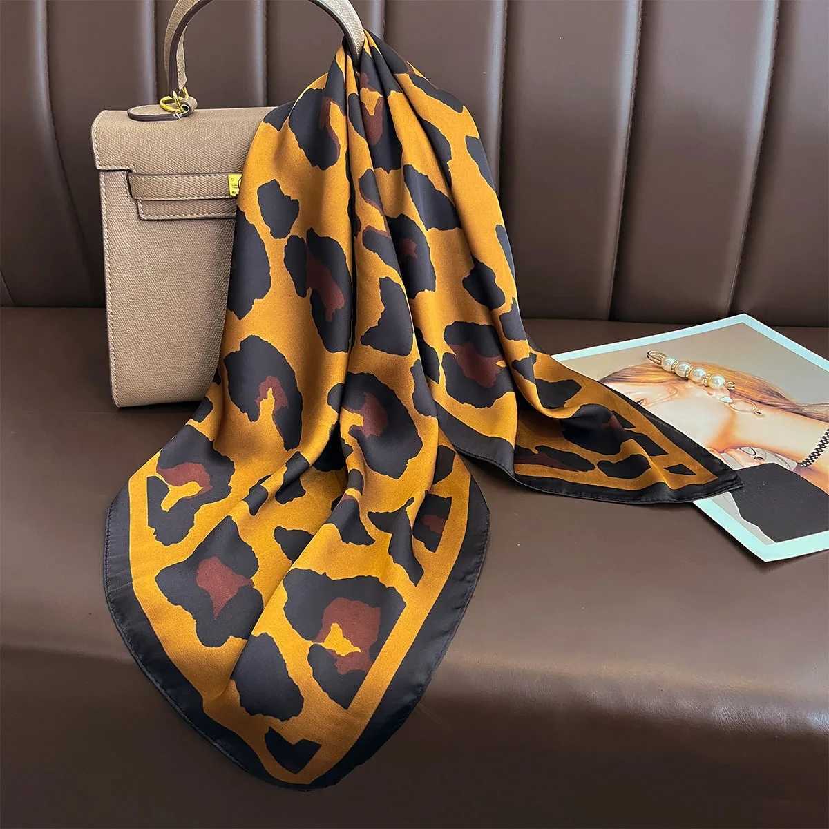 70cm Square Luxury Leopard Print Soft Satin Scarf Ladies band Small Hair Scarves Band Fem Handkerchief Bandana Foard X260328