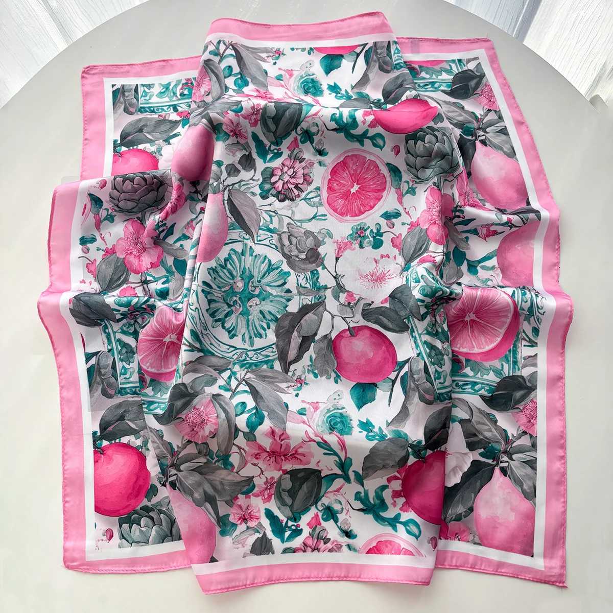 Fruit Printed Square Scarf For Wen Fashion Imitation Silk Banda Hairband Luxury Hijab Neckerchief Elegant Shawl Wraps X260328