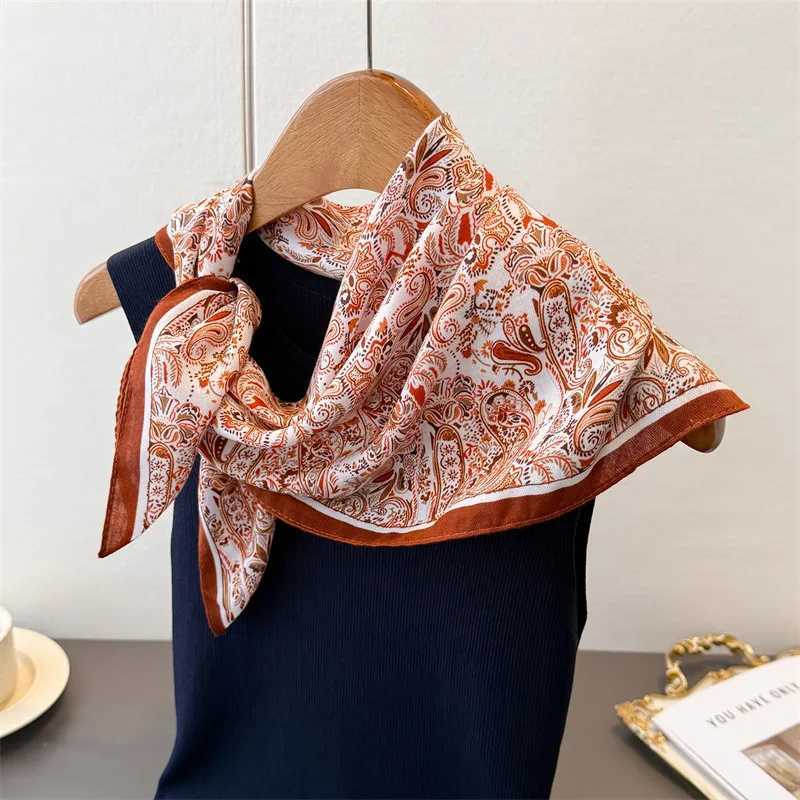 6565cm Square Scarfs Paisley Print Cotton Feel scarf Spring Autumn Warm Scarves Wen Decoration Soft Foard Bandana Wraps X260328