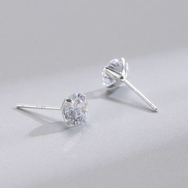 S925 Four-Prong Super Sparkling Zircon Simple Elegant Niche Versatile High-End Anti-Allergy Women's Exquisite Earrings