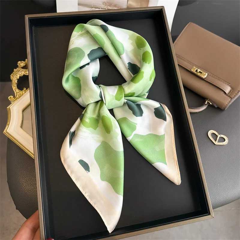 2026 New Fashion Print Silk Square Scarf Women Suitable All Seasons Decoration Neck Ties Kerchief Wraps Female Hijab Neckerchief Z260330