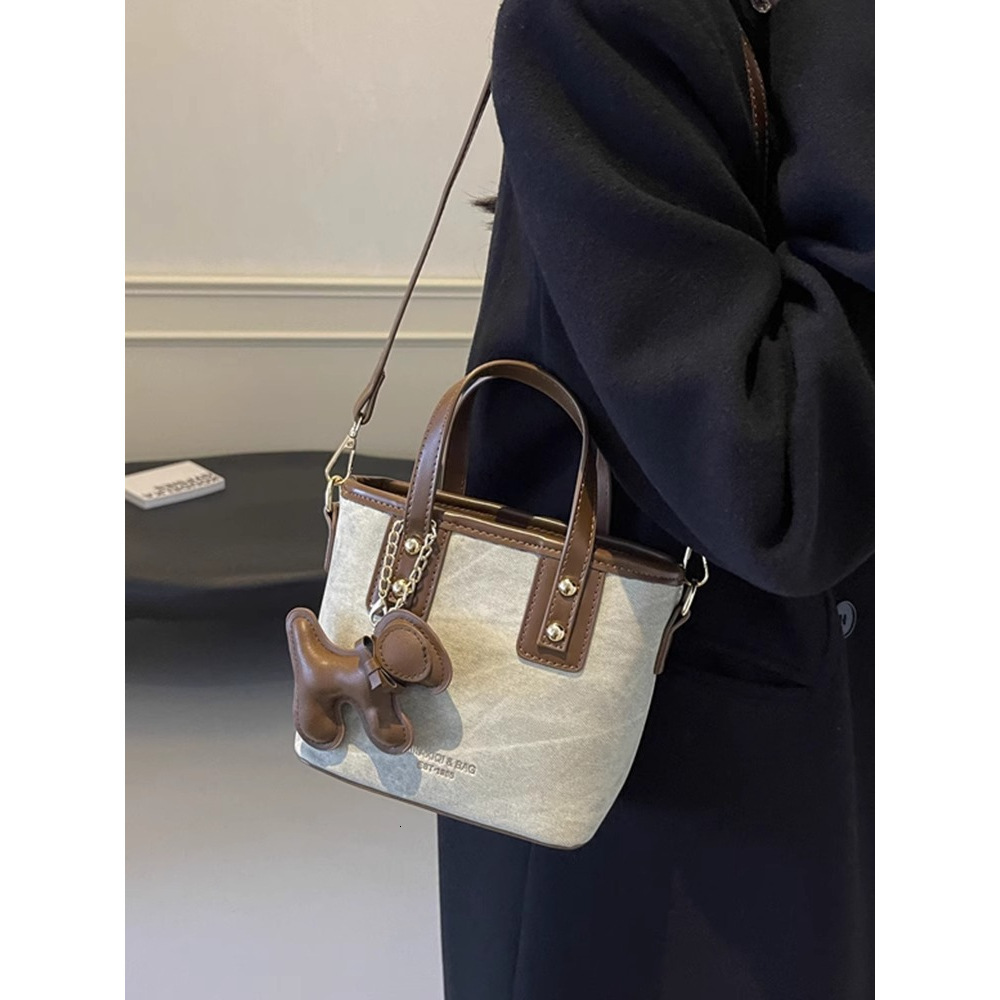 Women's New High-End Retro Color-Block Crossbody Autumn Winter Internet Celebrity Hot-Selling Single Shoulder Handbag Small Bag