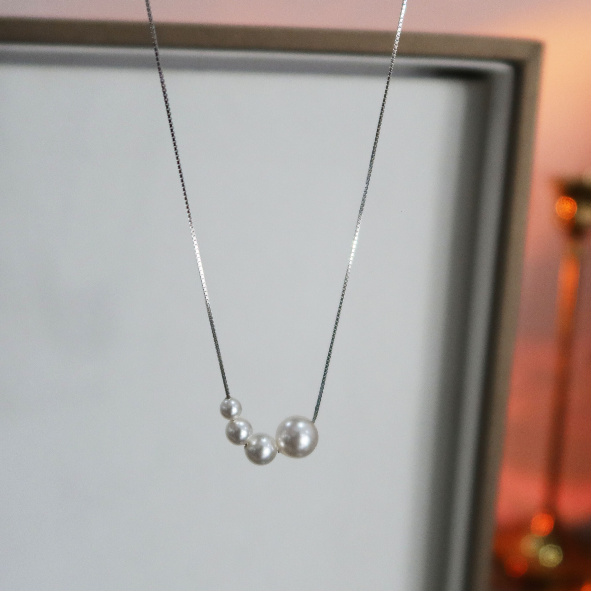 Designer luxury Gradient Pearl Necklace for Women Fashion Design High-end 925 Silver Collarbone Chain Elegant Socialite Choker Niche