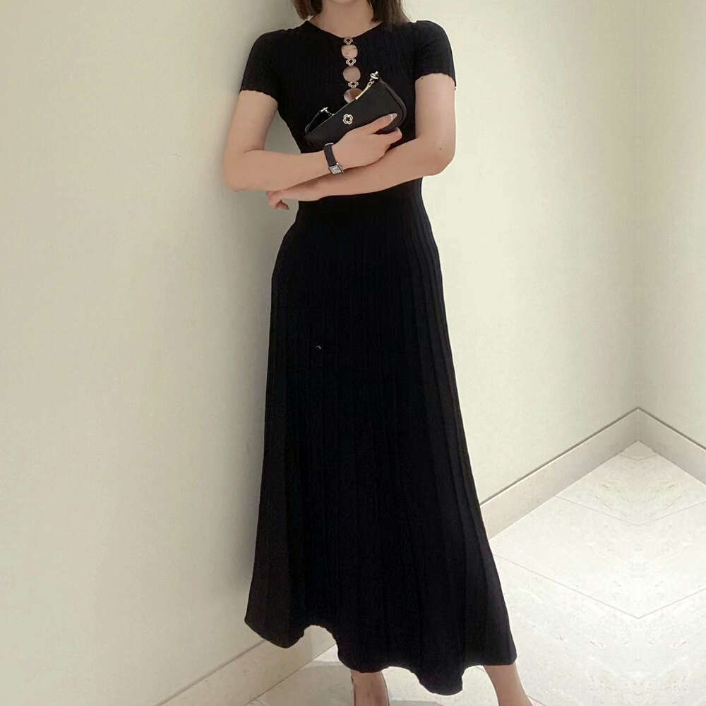 2026 Spring New Designer French Elegant Ribbed Hollow Waist Black Short Sleeve S18 Knitted Women's Dress