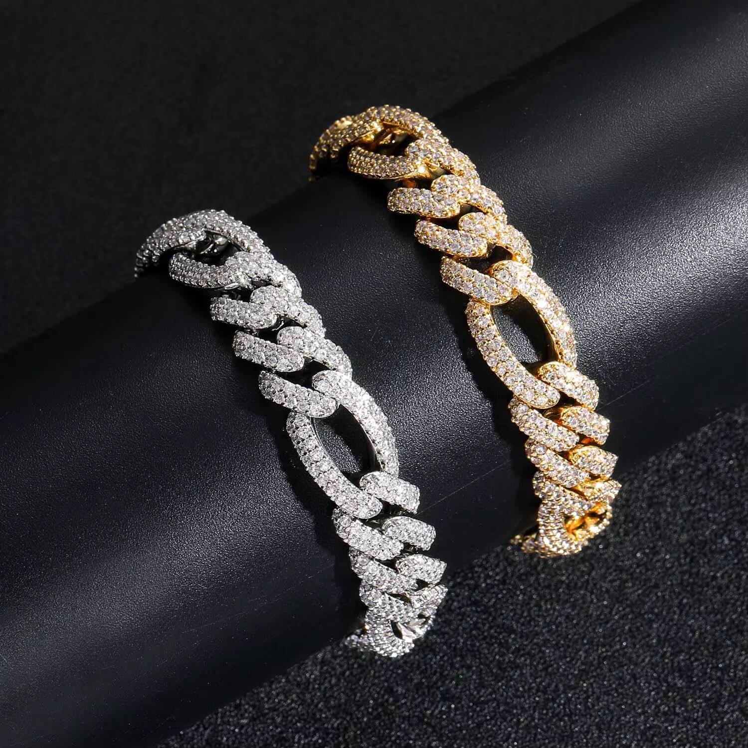 BES Unique Cuban Chain Bracelet 18K Gold Plated Iced Moissanite Hip Hop Fashion Star-Shaped Brass Jewelry for Anniversary Parties