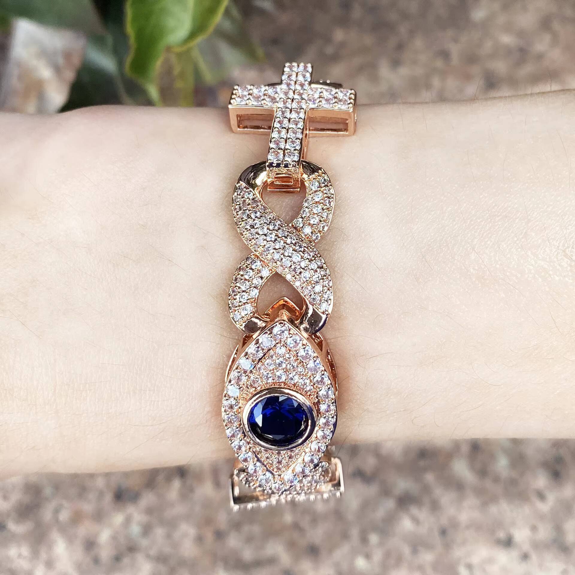 New Arrival Hiphop Fashion Trendy Sparkling Women Brass Moissanite Colorful Eye Cross Link Chain Bracelet