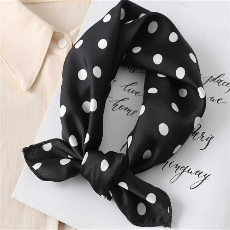 New Square Silk Scarf Wen Fashion Print Small Neck Scarfs Off Lady Hair Band Foard Hand Kerchief Fem Bandana Shawl X260328