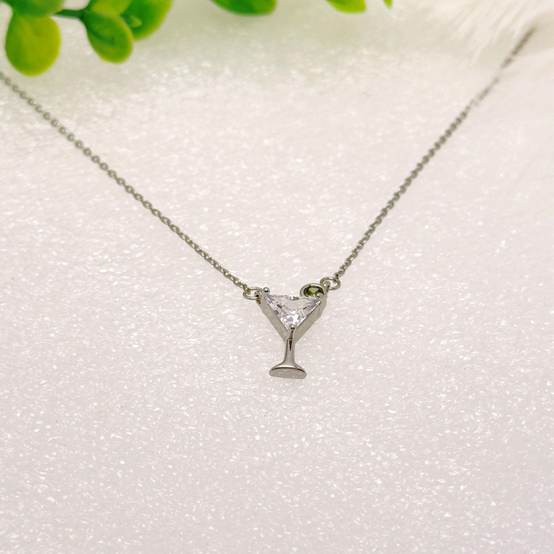 Designer luxury Korean-style new popular commuter KS niche design zircon inlaid cocktail earrings and necklace for women, fashionable and elegant