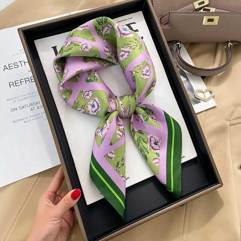 Lovely Purple Floral Print Silk Square Scarf Wen Soft Satin Hairband Hands Bag Ribbion Hijab Fem band Kerchief X260328