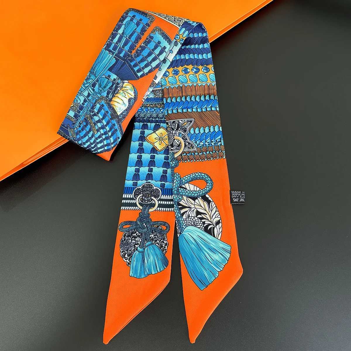 2023 New Design Armor Print Wen Scarf Luxury Brand Silk Scarf Fashion Hair band Foard Skinny Bag Scarves Neckerchief X260328