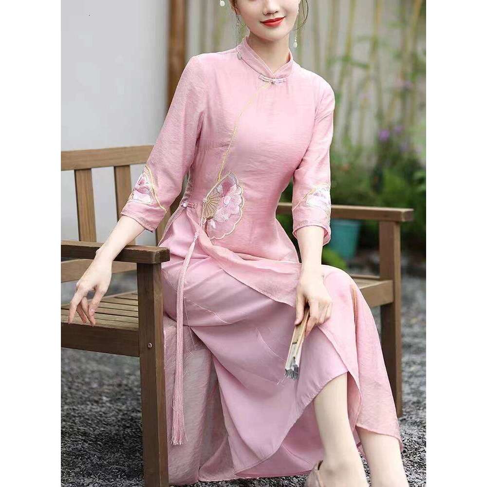 High-End Spring Summer Women Royal Cheongsam Dress Retro Elegant Embroidery A-Line Lady Party Qipao Beach Dresses MAKOUFEI