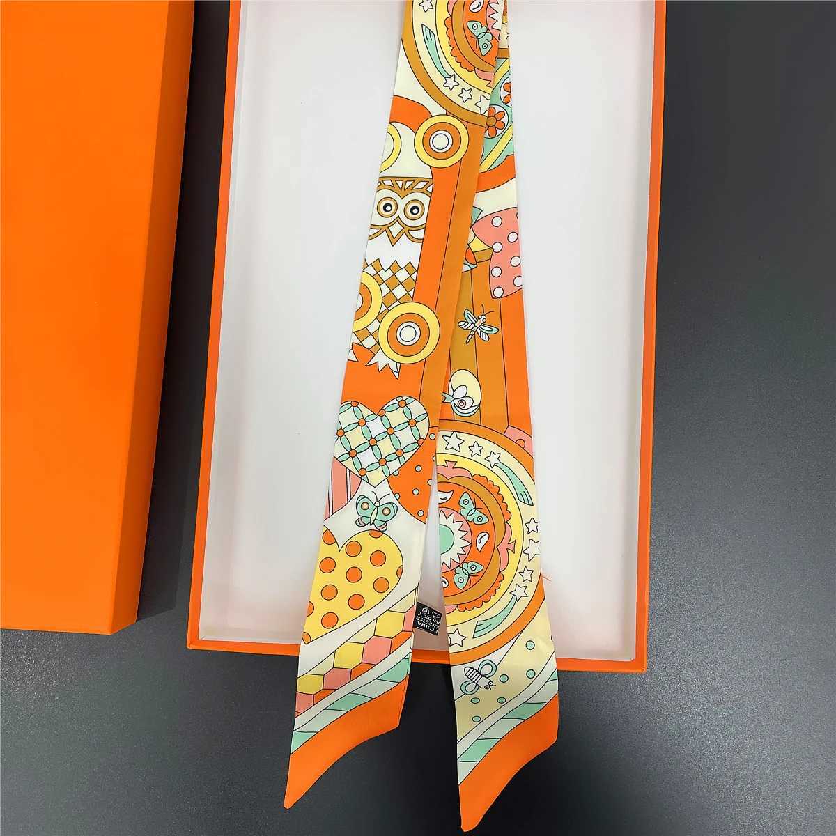 2024 Brand New Design Owl Scarf Wen Luxury Silk Scarf Fashion Hair band Foard Skinny Bag Scarves Neckerchief For Ladies X260328