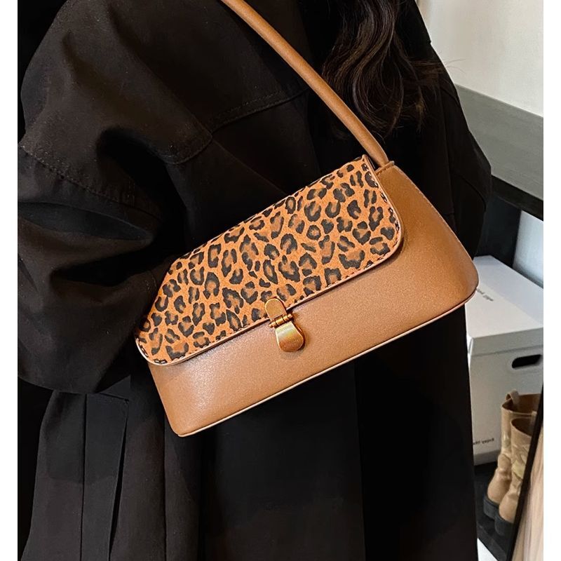 High-End Baguette Underarm for Women 2025 Autumn New Super Popular Leopard Print Stylish Single Shoulder Bag Fashionable Elegant Handbag