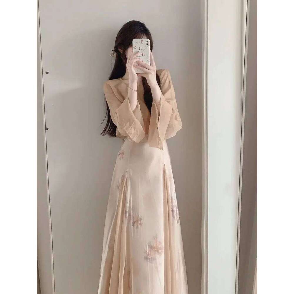 Women Khaki Cheongsam High Quality Vintage Slim Elegant Show Costumes 2 Piece Sexy Halter Dress With Coat Qipao Set MAKOUFEI