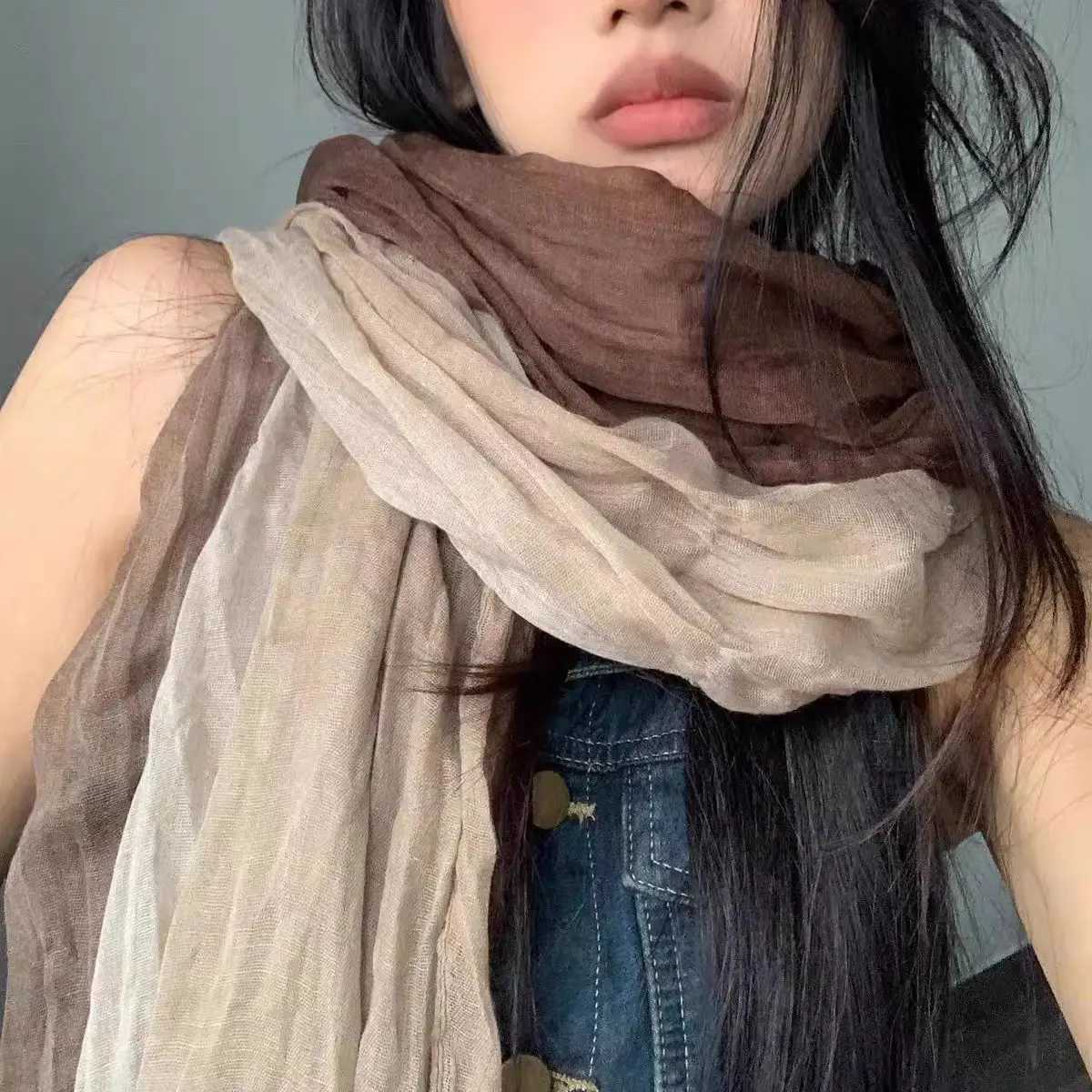 Brown Leopard Print Silk Scarf Vintage Fashion Shawl for Autumn Winter Warm Lightweight Versatile Premium X260328