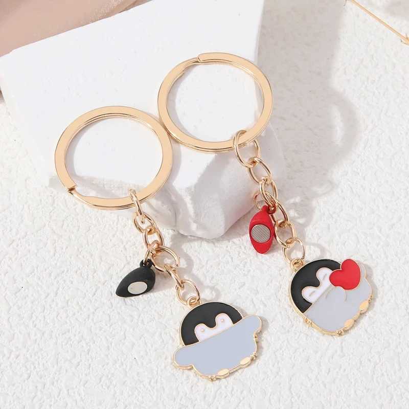 Cute Heart Magnet Penguin Keychain Lovely Aniaml Key Chain For Cosplay Accessories Handmade Keyrings Z260330