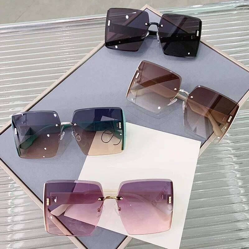 New Borderless Square Sunglasses Women's Brand Designer Fashion Sun Glasses Women Outdoor Driving Eyewear UV400 Oculos De Sol 26Y0330
