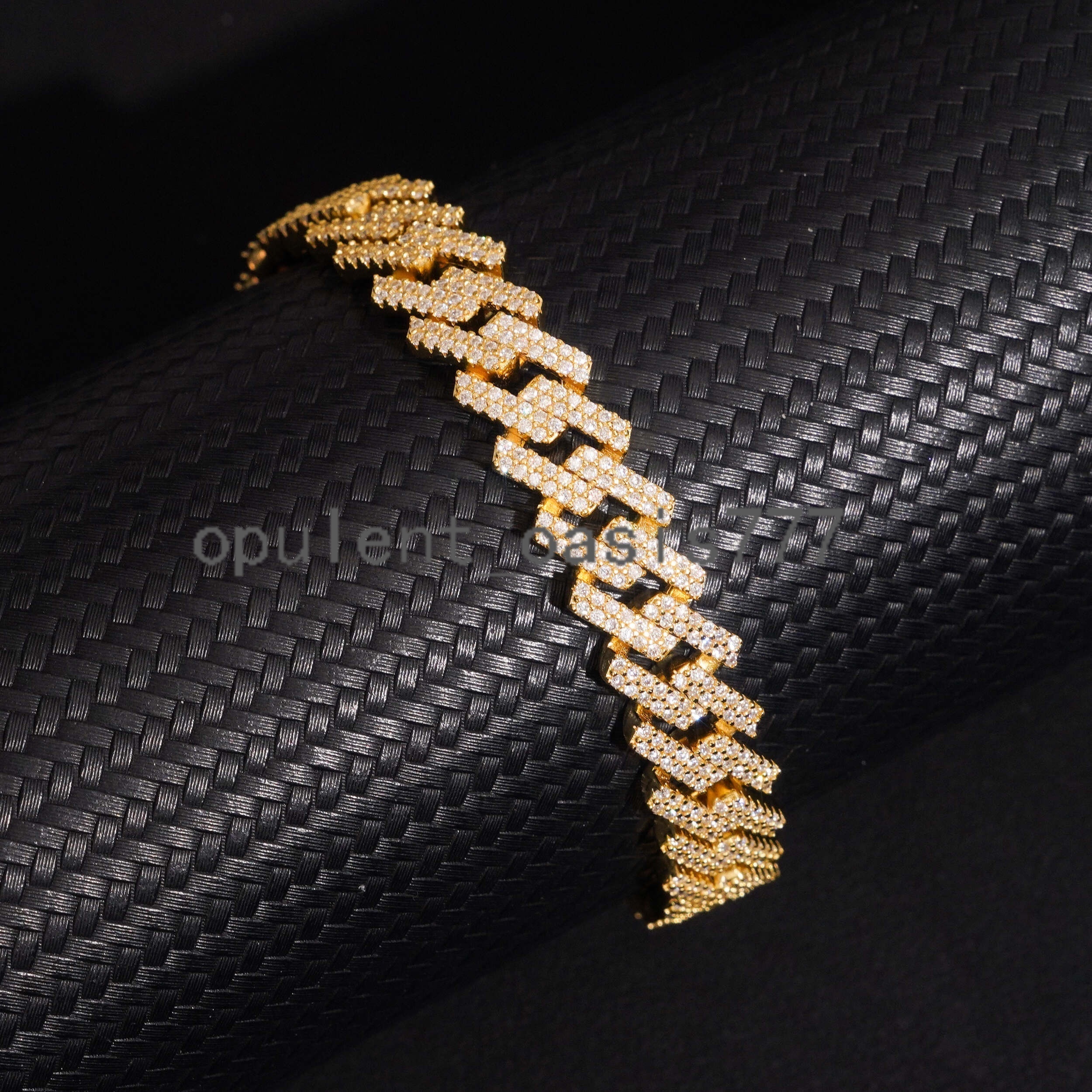 Hot Sale 10mm Custom Hip Hop Jewelry Iced Diamond Yellow Gold VVS Moissanite Cuban Link Chain Bracelet Mens Luxury