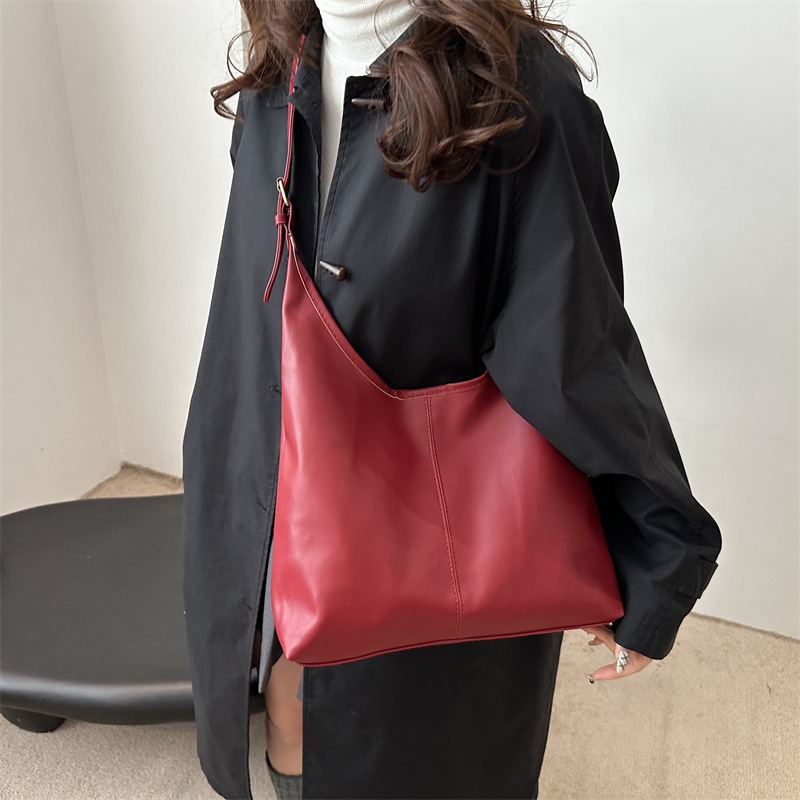 Free Shipping High Value Large-capacity commuter new winter popular 2026 solid color simple textured casual shoulder underarm tote bag for women