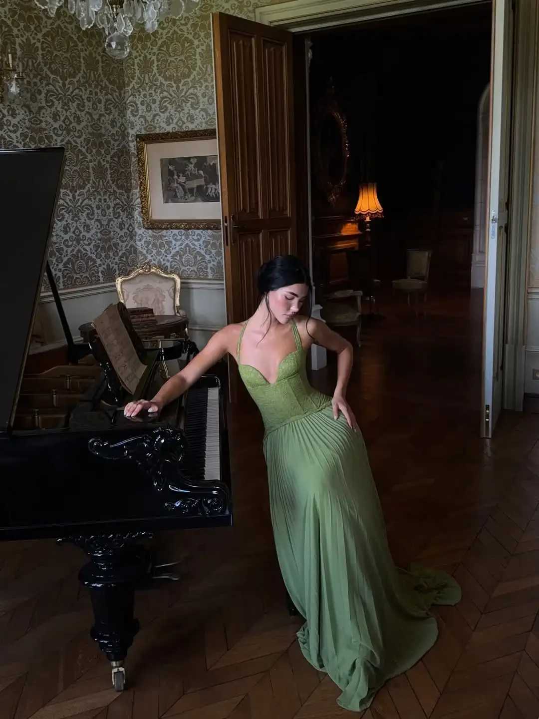 Green Fishbone Corset Halter Maxi Dress Women Backless Off Shoulder Pleated Heart Neck Slim Robe Lady Christmas Party Gown New C260331