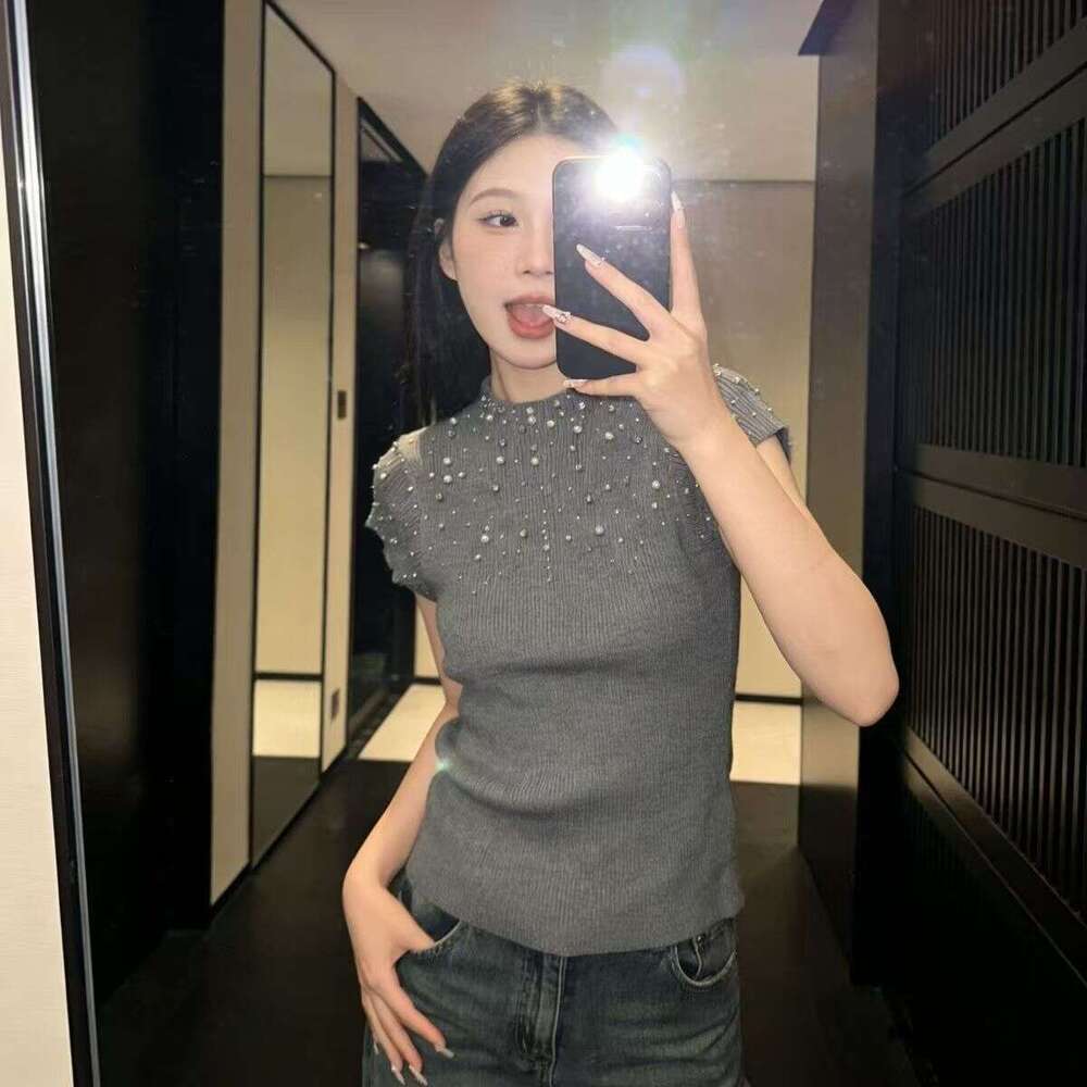 Sweet and elegant bead and rhinestone semi FC high neck short sleeved pullover knitted slim fit k30 women's top for spring and summer of 2026