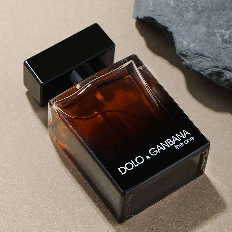 2025 Brand Woody Men Perfume Spray Flirting Pheromone Long Lasting Irresistible Floral Vibrant Light Fragrance Gentleman 26L0331 perfume