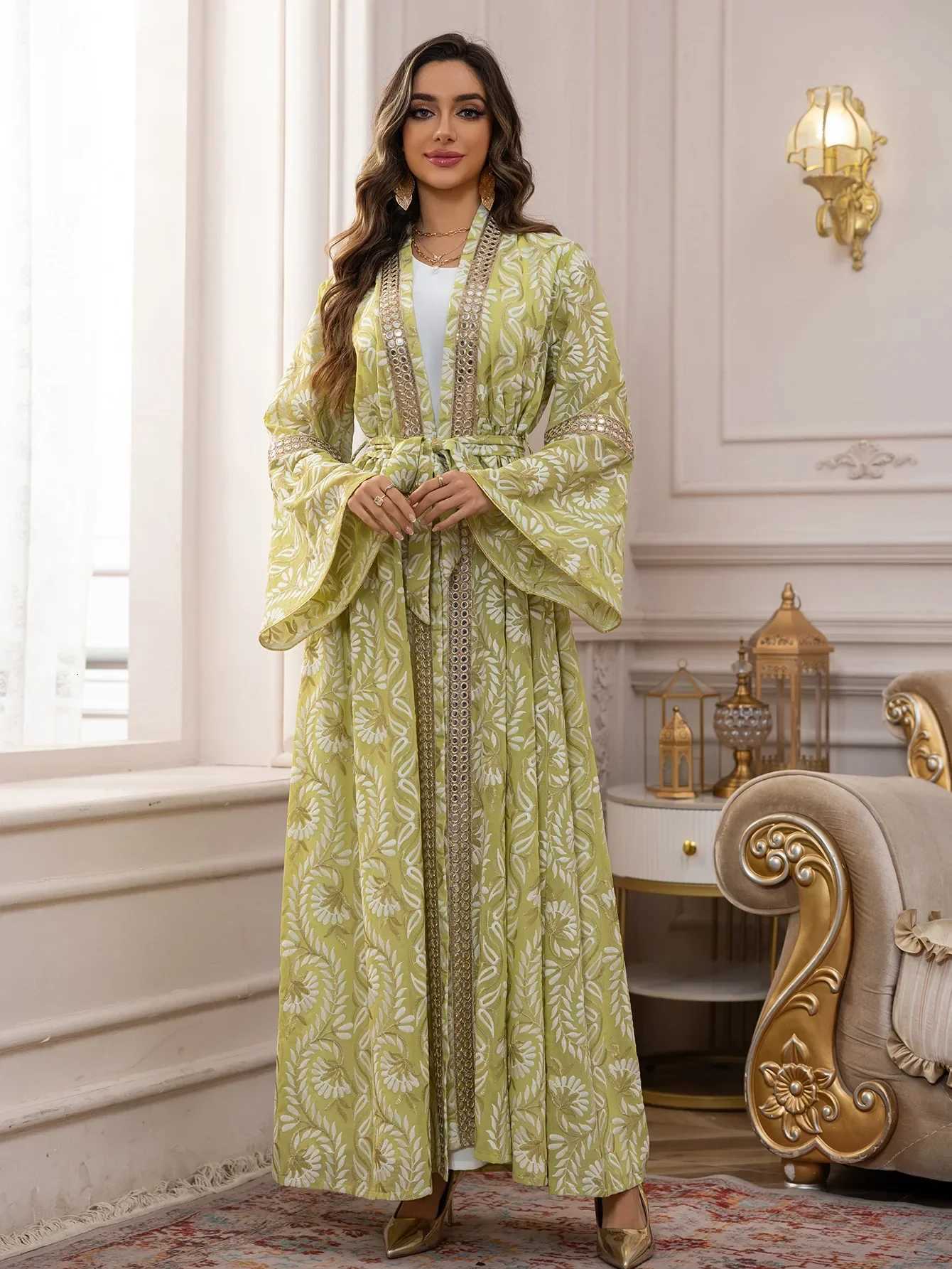 Eid Arab Muslim Party Dress Women Abaya with Inner Dress 2 Piece Set Jalabiya Morocco Kaftan Vestidos Dubai Ramadan Gown Robe C260331