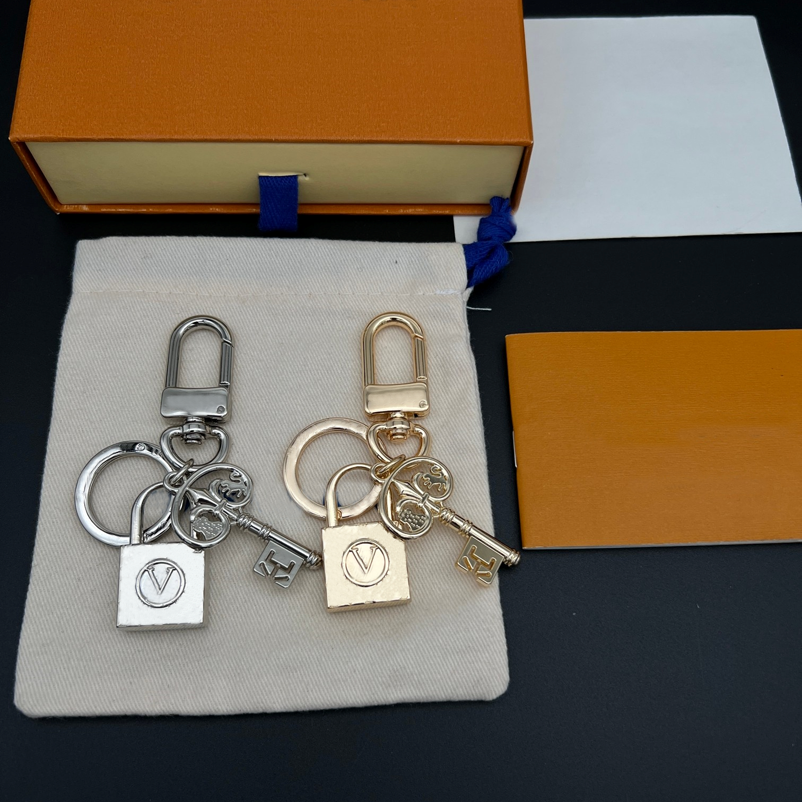 Lock Keychain Bag Charms Pendant Men Women Gold Tone Metal Keyring Flower Key Holder