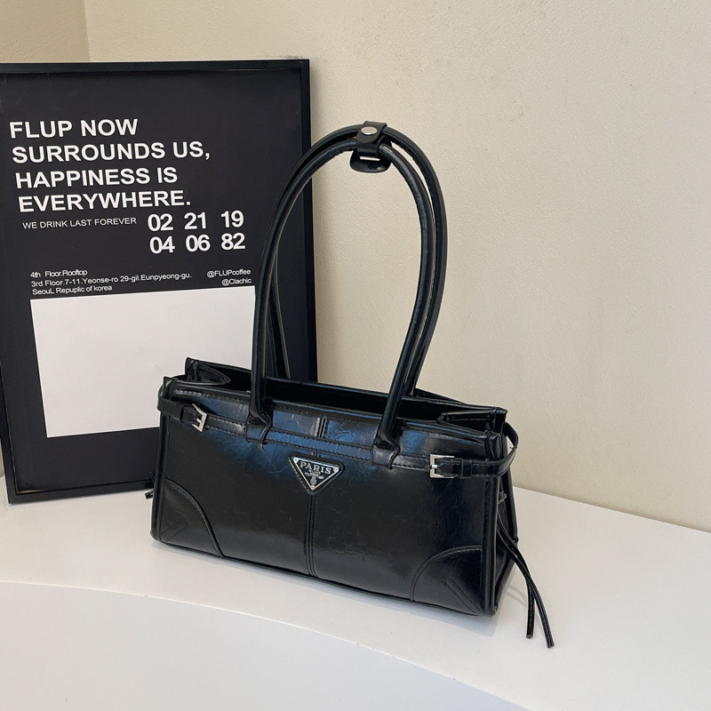Free delivery Luxury shoulder bag Fashionable and minimalist women's handbag commuting shoulder bag