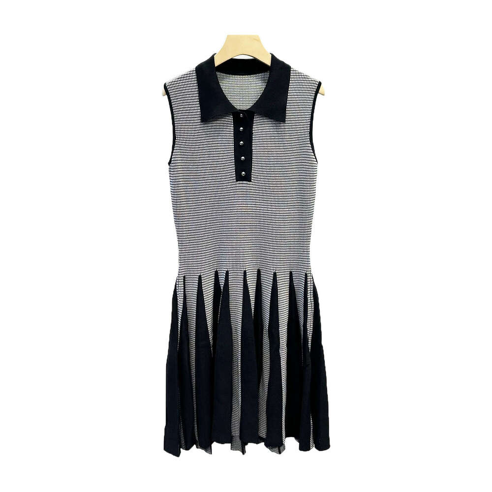 Summer New Designer k30 High end Color blocked Women's Sleeveless Knitted Dress Fashionable and Elegant Folding Collar and Wrinkle