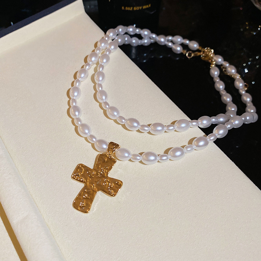 Fashionable European-American Cross Necklace - Unique Pearl Collarbone Chain Design - view 5