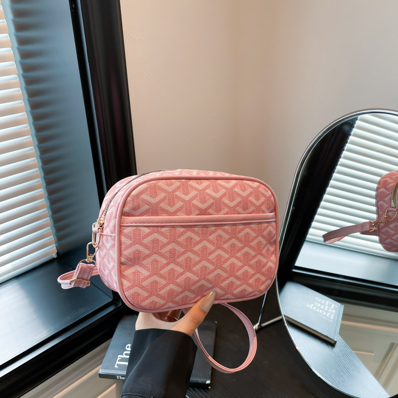 2026 new hot selling women's crossbody bag, quilted printed pattern camera bag, spacious small square bag with free shipping
