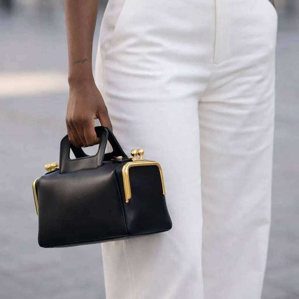 NEW Two Side Clamp Design Frame Kiss Lock For Women Luxury Designer Handbag Purse New In PU Underarm Shoulder Bag Suotong26331