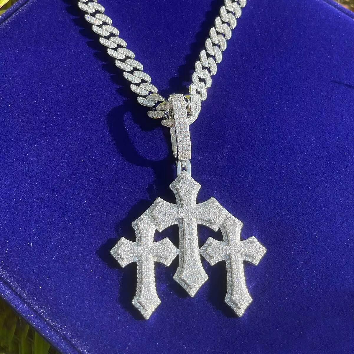 Hip Hop Iced Out Cross Charm Pendant Moissanite Diamond Cross Pendant Necklace Two Layers Triple Cross Pendant for Men Jewelry