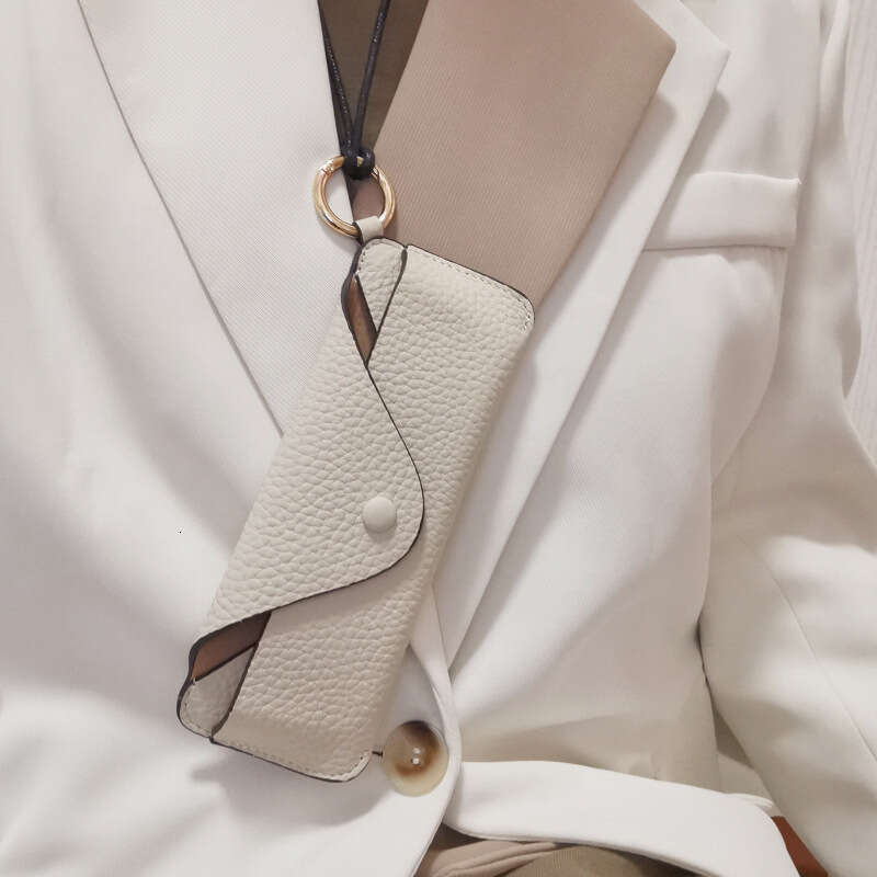 Neck Hanging Genuine Leather Pouch With Strap For Myopia Glasses Couple Storage Top Layer Cowhide Bag Sunglasses