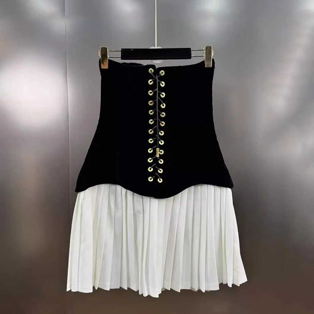 Dark Luxury Velvet Strapless Drawstring Waist Strapless Skirt 2026 Winter Metal Decoration Pleated Patchwork Dress C260331