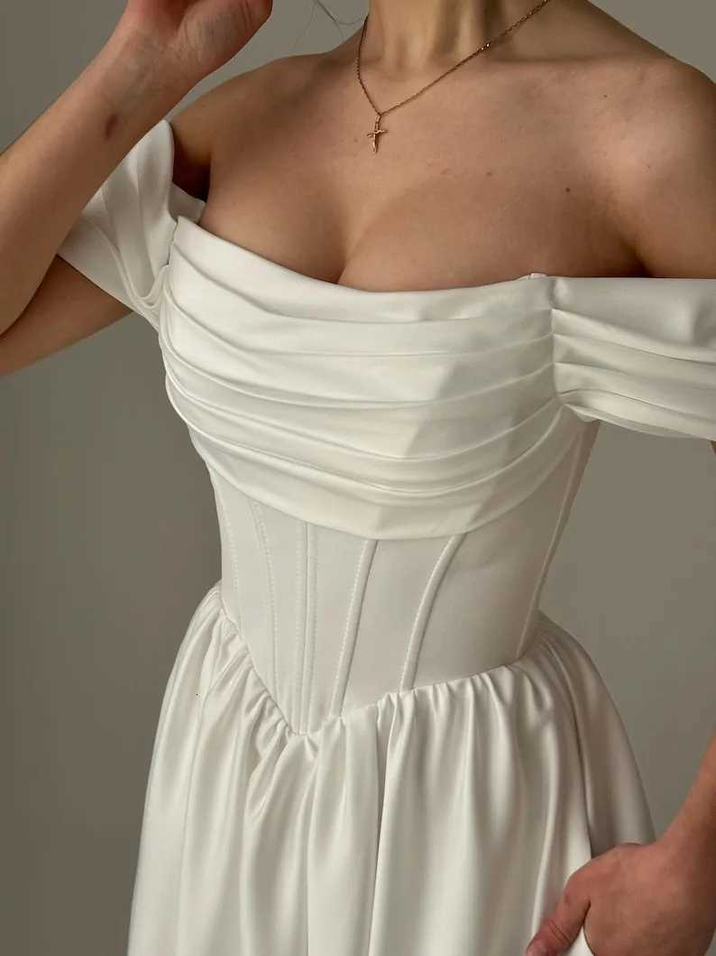 Customized Rode De Morrie 2026 Popular Off The Shoulder Pleat Sweetheart Thick Satin A Line Wedding Dress V-shape Waistline C260331