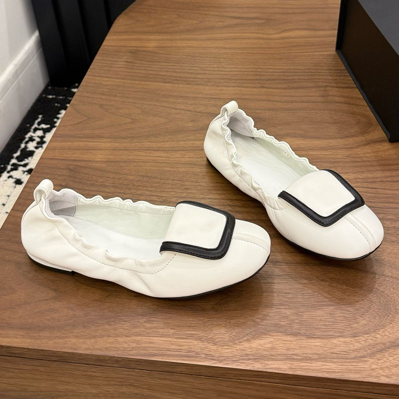 Ladies Metal Logo Ballerinas Designers Black White Color Blocked Flip Flat Mary Jane Shoes Women Luxury Brand Sneakerina Genuine Leather Outsole Sizes 35 41
