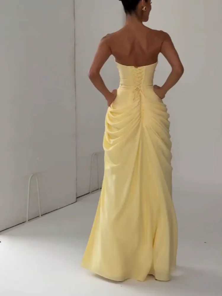 Elegant Yellow Strapless Pleated Dress Women Chic Sleeveless Waist Cinching Split Maxi Gowns 2026 Lady Evening Party Dresses C260331