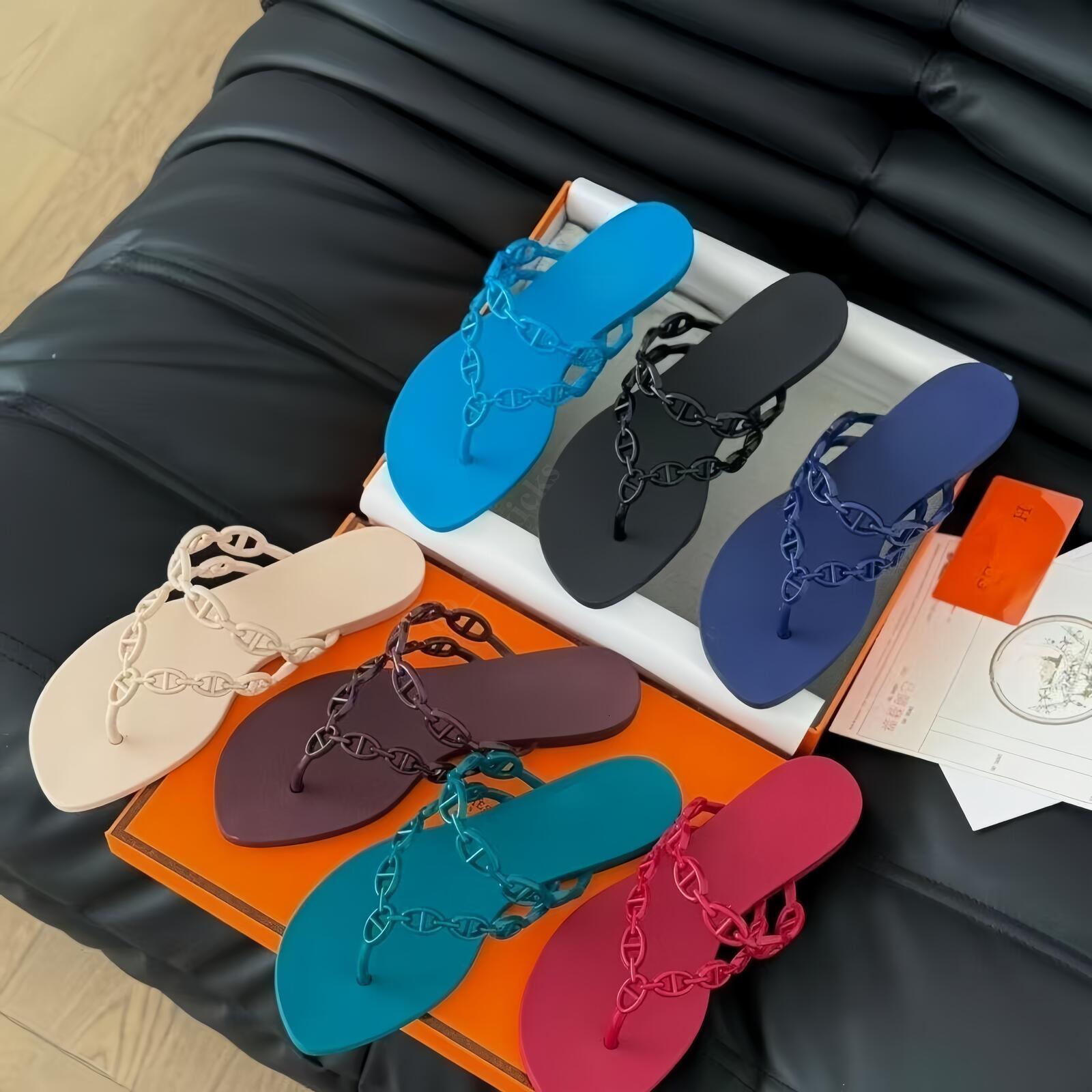 2026 New Summer H Chain Thong Sandals for Women Pig Nose Jelly Flip Flops Flat Beach Slippers Outdoor Casual Shoes Multi color Available Express Shipping Size35-41
