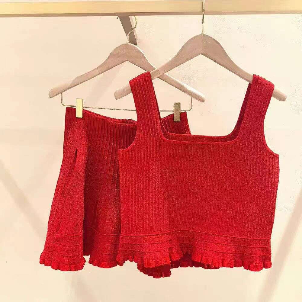 2026 Spring Designer French Elegant k30 Red Square FC Neck Slim Knitted Tank Top+Women's Skirt Set