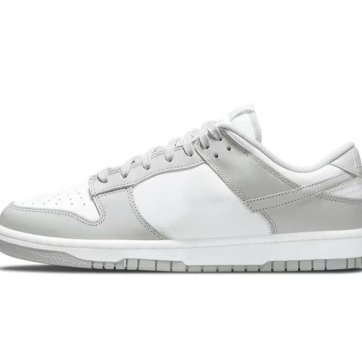 Fashion Classic Retro Style Trendy Burgundy White Low Top Sneakers Unisex Fit Teens Adults Casual Skate Shoes for Students Non-Slip Comfort Walking Fo