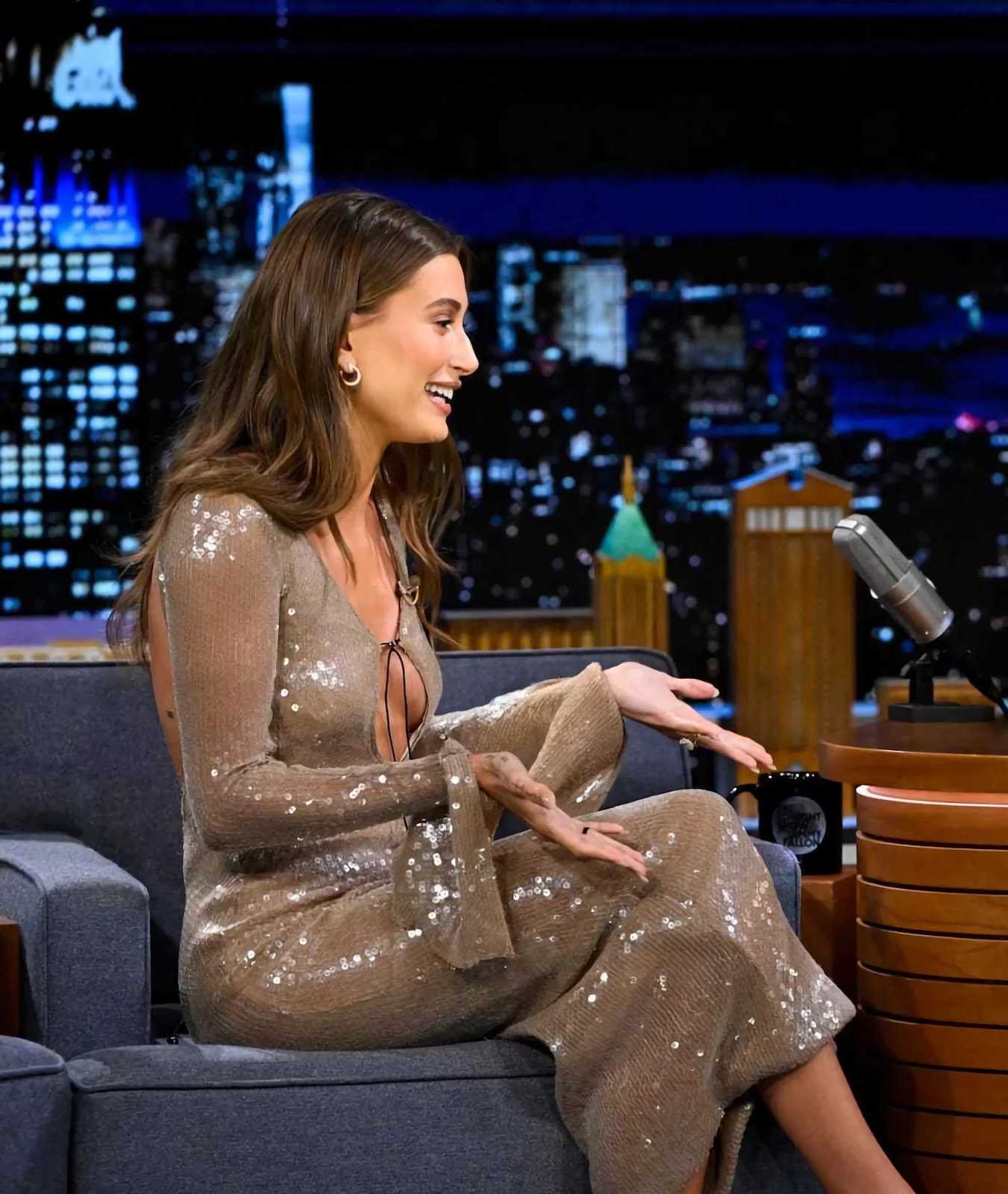 Elegant Deep V Sequin Long Sleeve Party Dress for Women Backless Lace Up Midi Dress Ankle Length Evening Dress Formal Gown Wear C260331