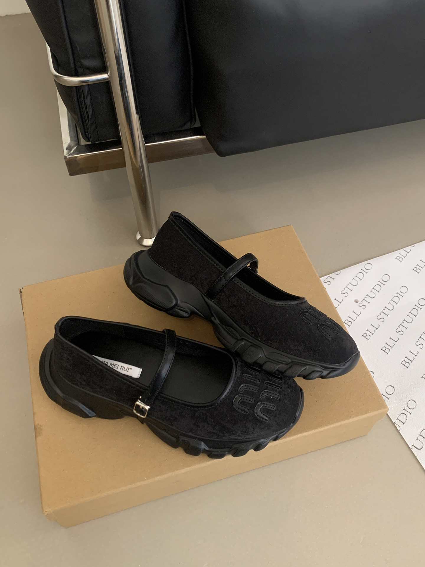 JIANERUI Free shipping new 2026 luxury Embroidered letter ballet round toe shallow mouth shoes
